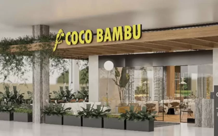 A rede de restaurantes Coco Bambu está com vagas de emprego abertas em várias regiões do Brasil, incluindo estados como Minas Gerais, São Paulo e Rio de Janeiro. Interessados devem acessar a página na plataforma Gupy para se candidatar.