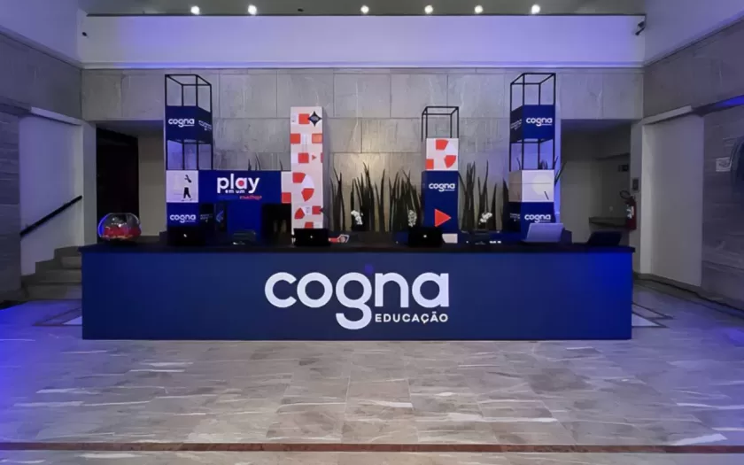 A Cogna, importante conglomerado educacional no Brasil, está com vagas de emprego abertas em estados como Minas Gerais, São Paulo, Rio de Janeiro e outros. Oportunidades variam de cargos administrativos à docência.
