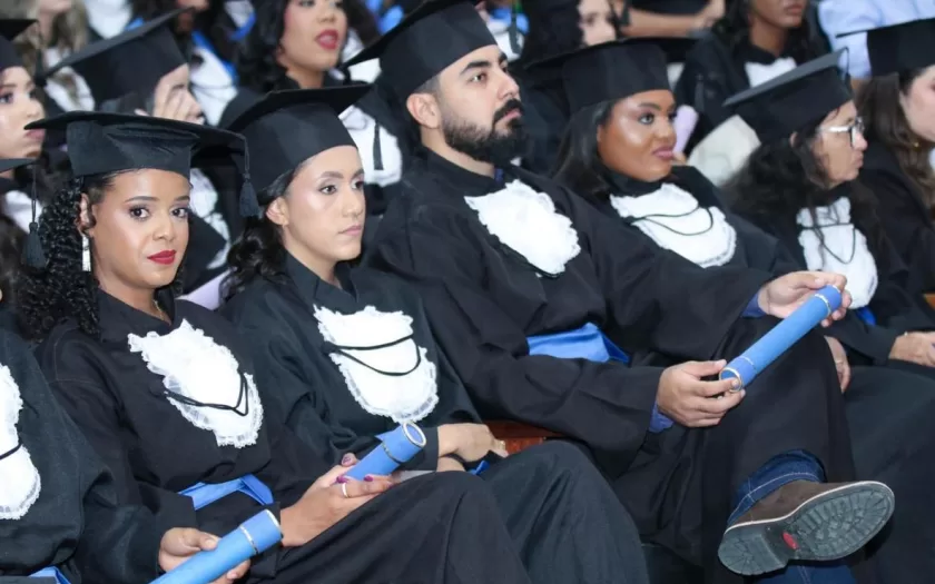 colacao-de-grau-unimontes