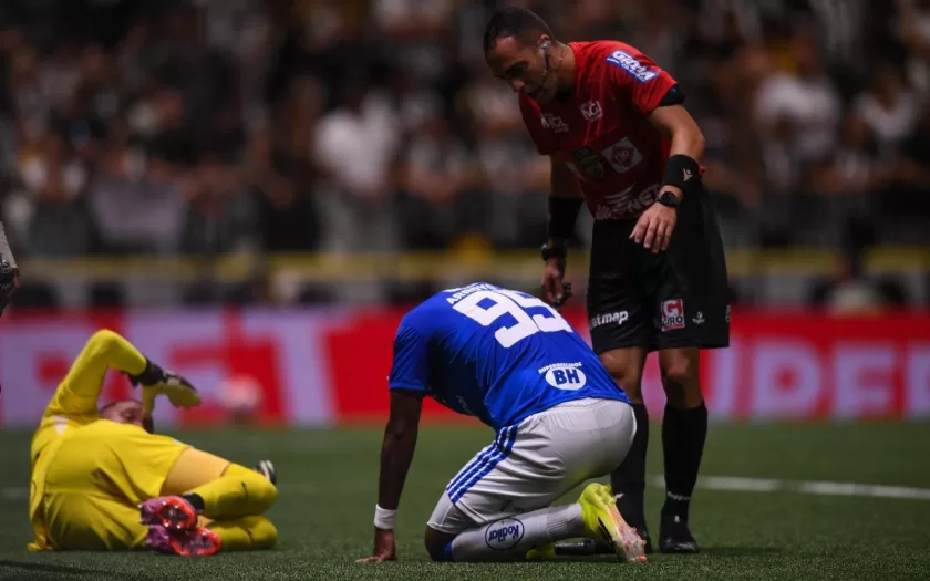 jogador-cruzeiro-defendido-falha-gol