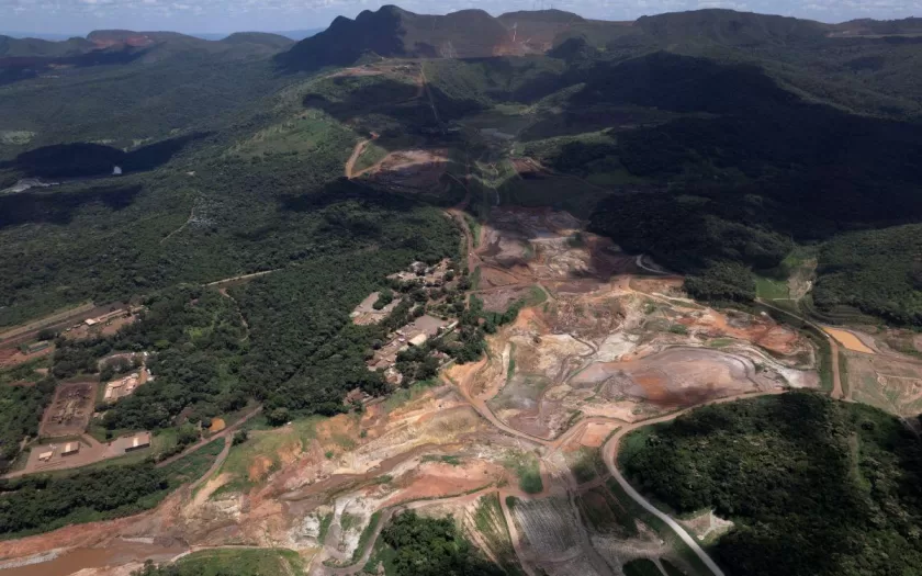 Combina-a-ayyo-seleyyo-assessoria-tycnica-com-a-palavra-chave-Brumadinho-para-SEOclareza