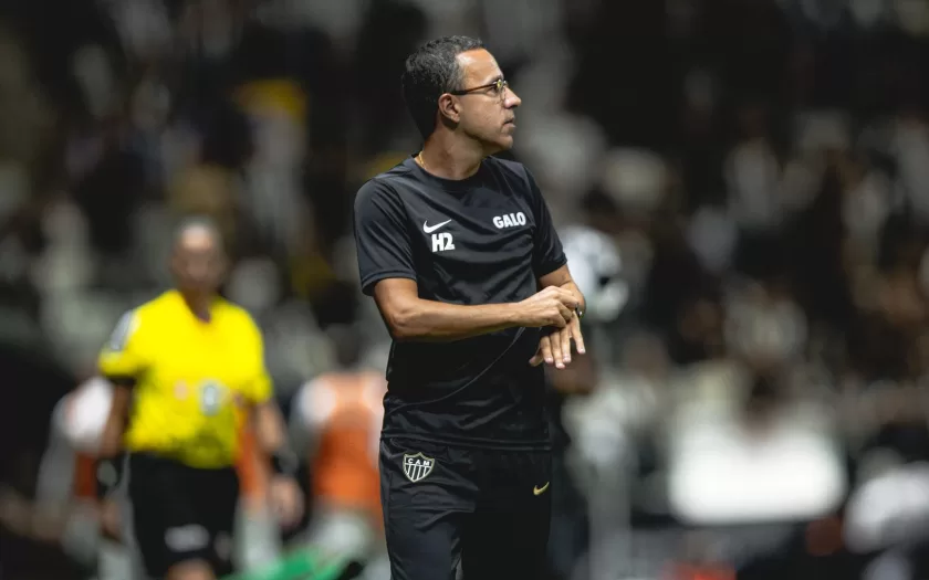 atletico-enfrenta-gremio-com-desfalques-e-novo-tecnico