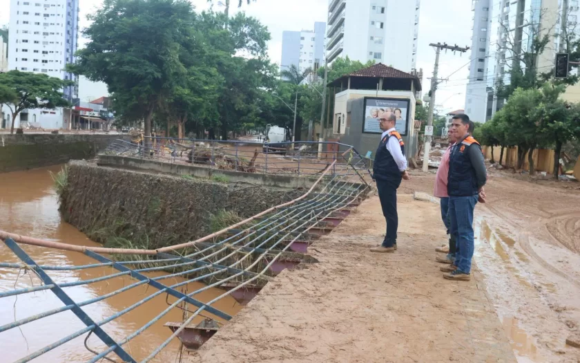 reposicao-materiais-escolares-enchentes-mg