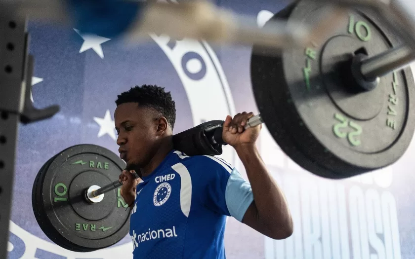 sinisterra-retorna-treinos-cruzeiro