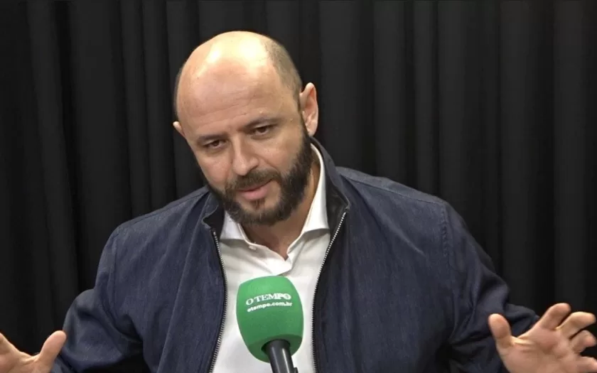 irregularidades-contratuais-educacao-mg