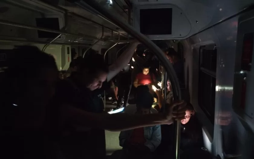 metro-bh-apagao-trem