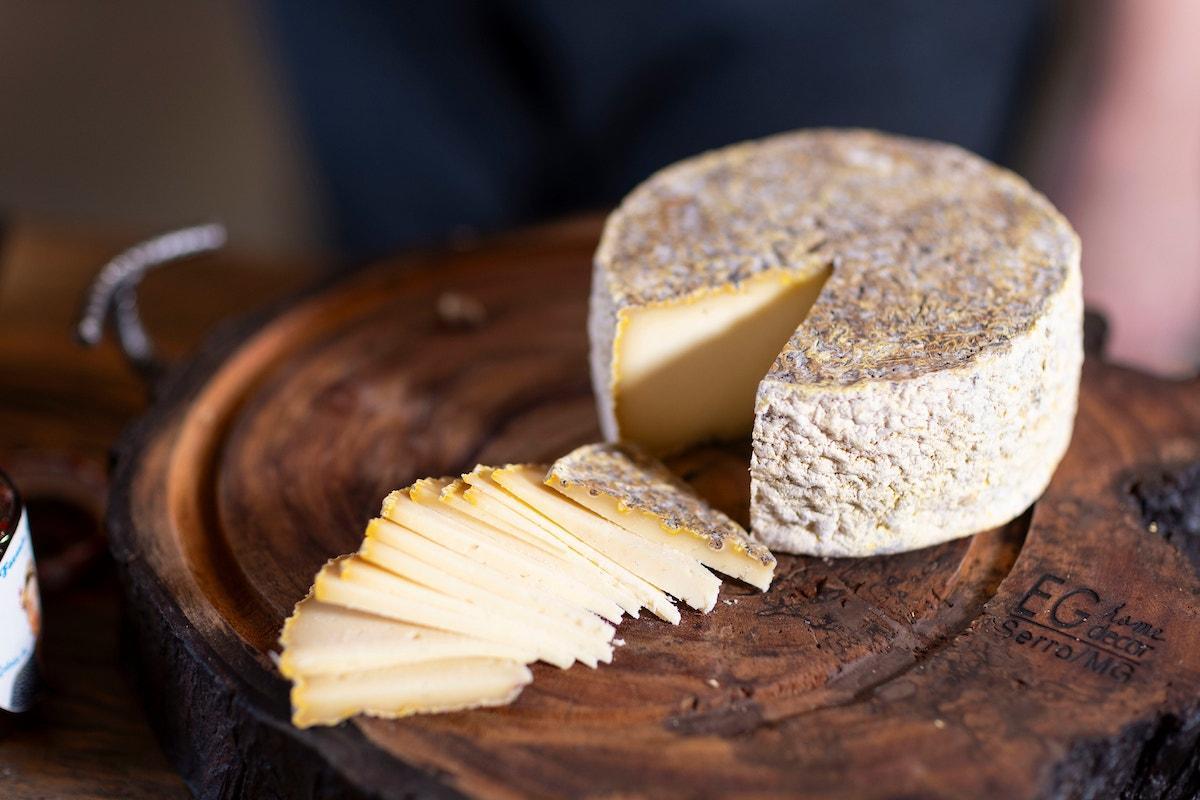 queijo-artesanal-de-minas